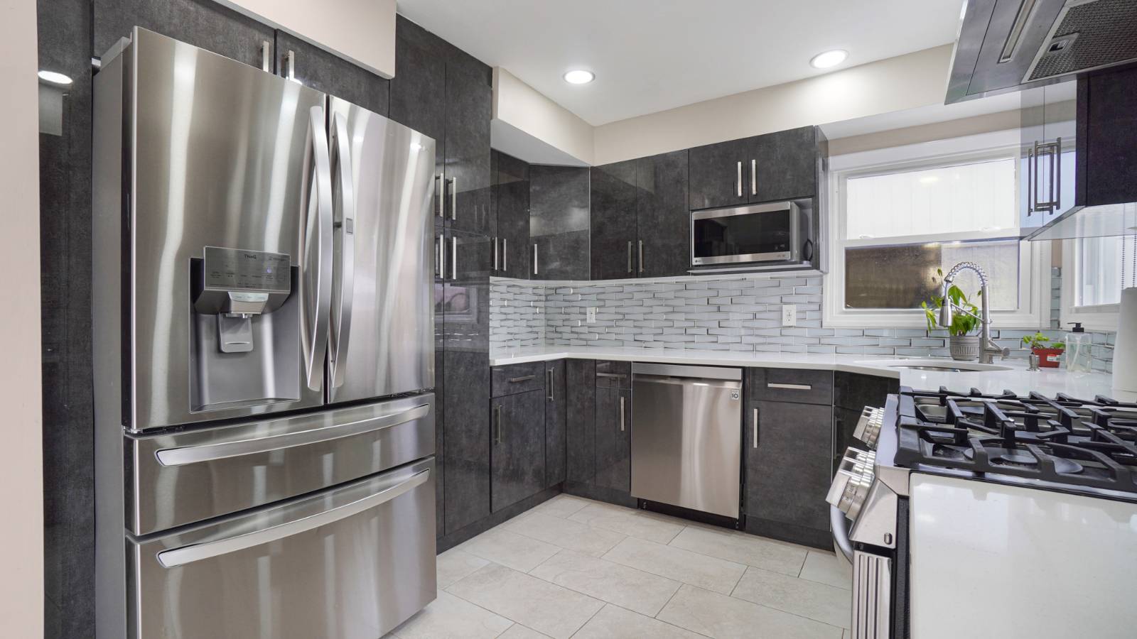 #12 photo, 973 Sheldon Ave, Staten Island , NY 10309