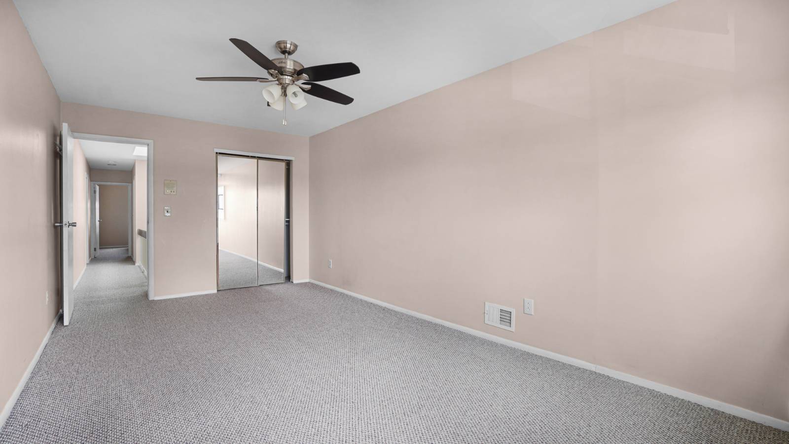 #17 photo, 973 Sheldon Ave, Staten Island , NY 10309