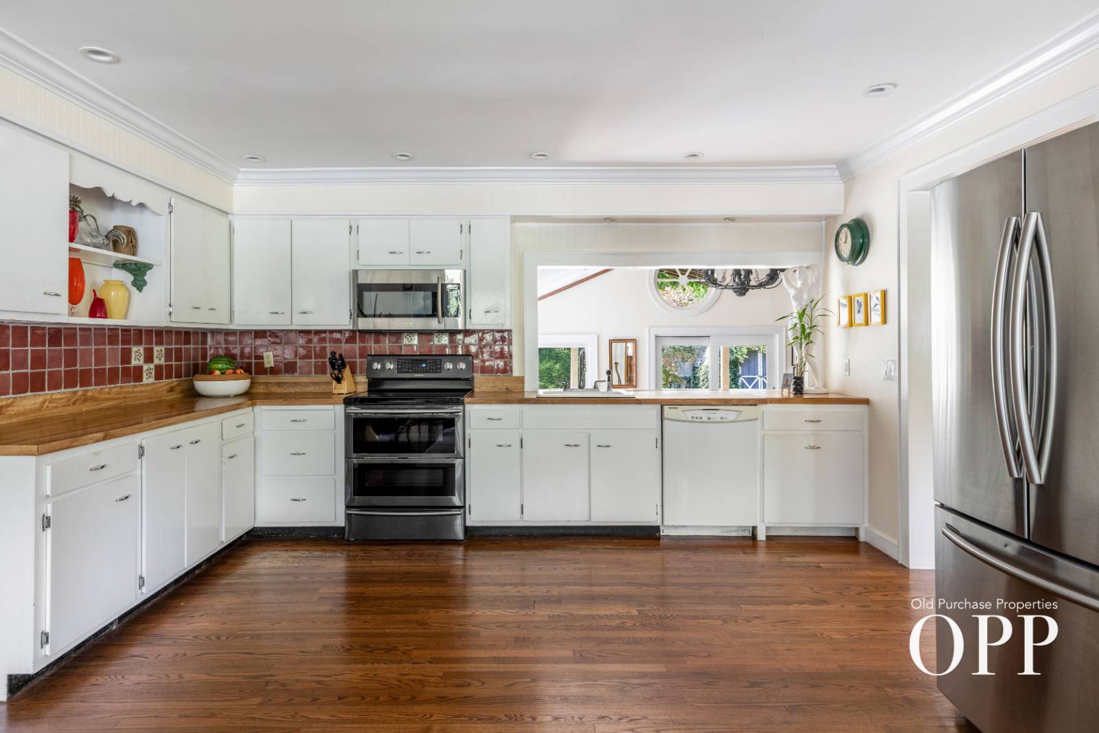 #12 photo, 78 NORTH HOWELLS PT ROAD, BELLPORT VILLAGE , NY 11713