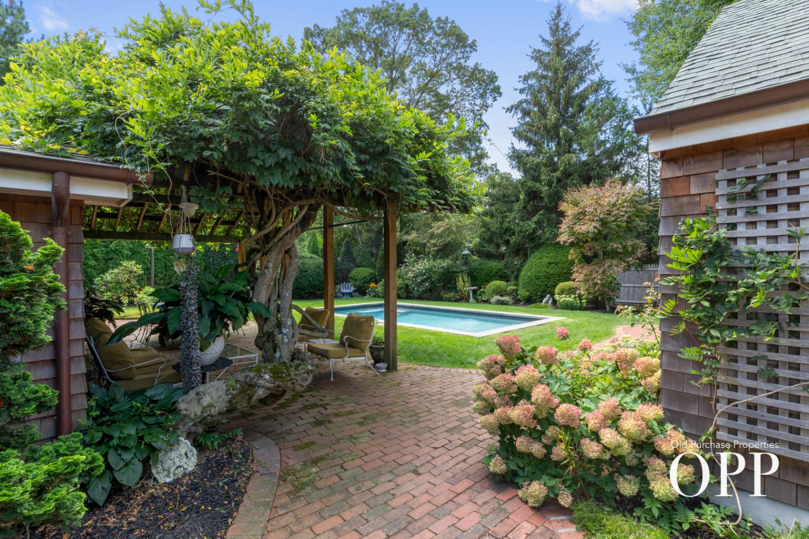 #2 photo, 78 NORTH HOWELLS PT ROAD, BELLPORT VILLAGE , NY 11713