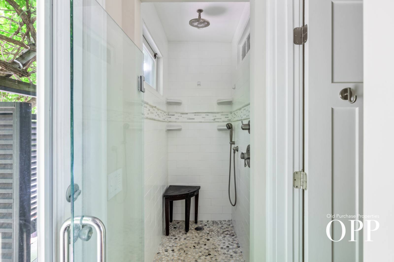 #20 photo, 78 NORTH HOWELLS PT ROAD, BELLPORT VILLAGE , NY 11713