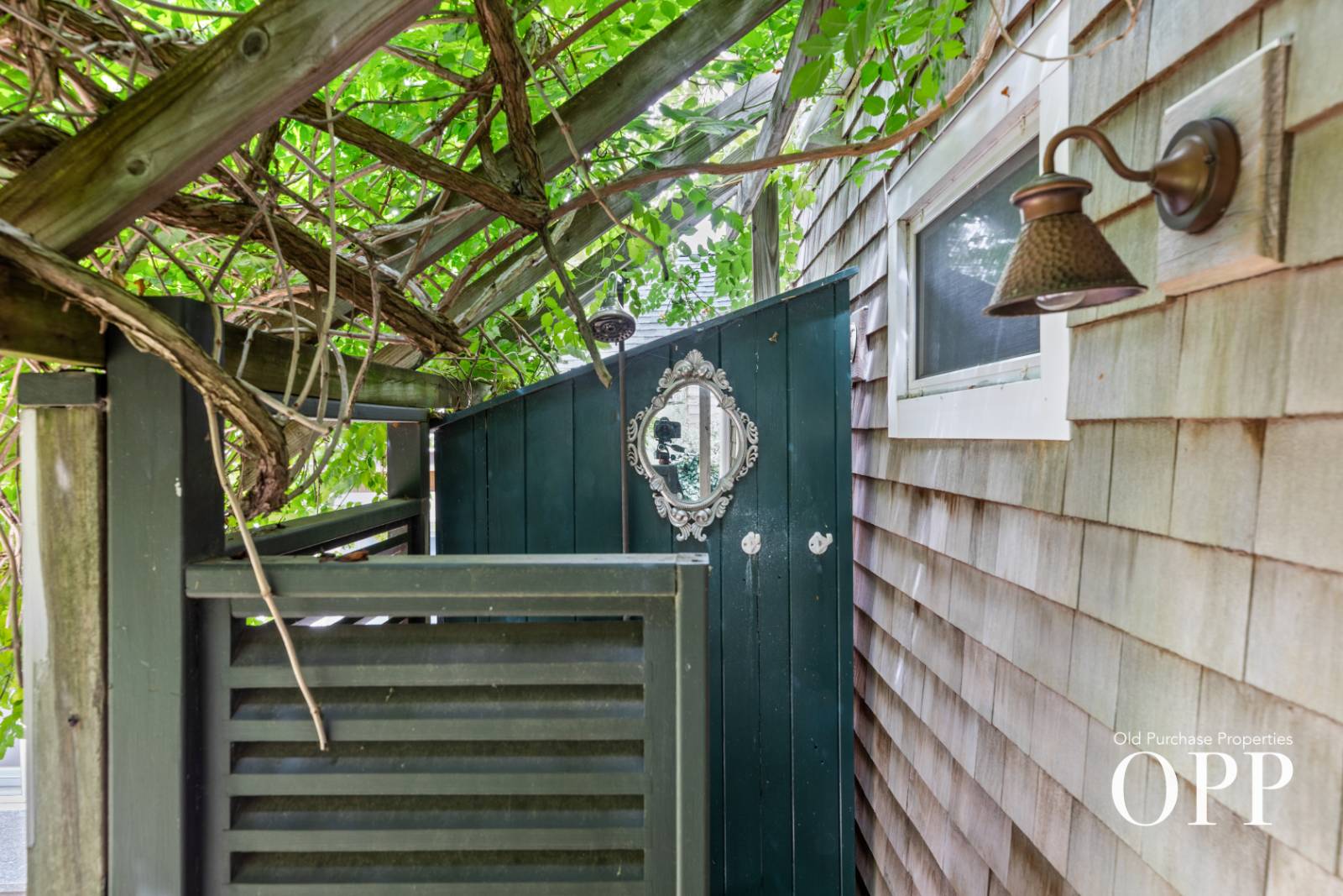 #21 photo, 78 NORTH HOWELLS PT ROAD, BELLPORT VILLAGE , NY 11713