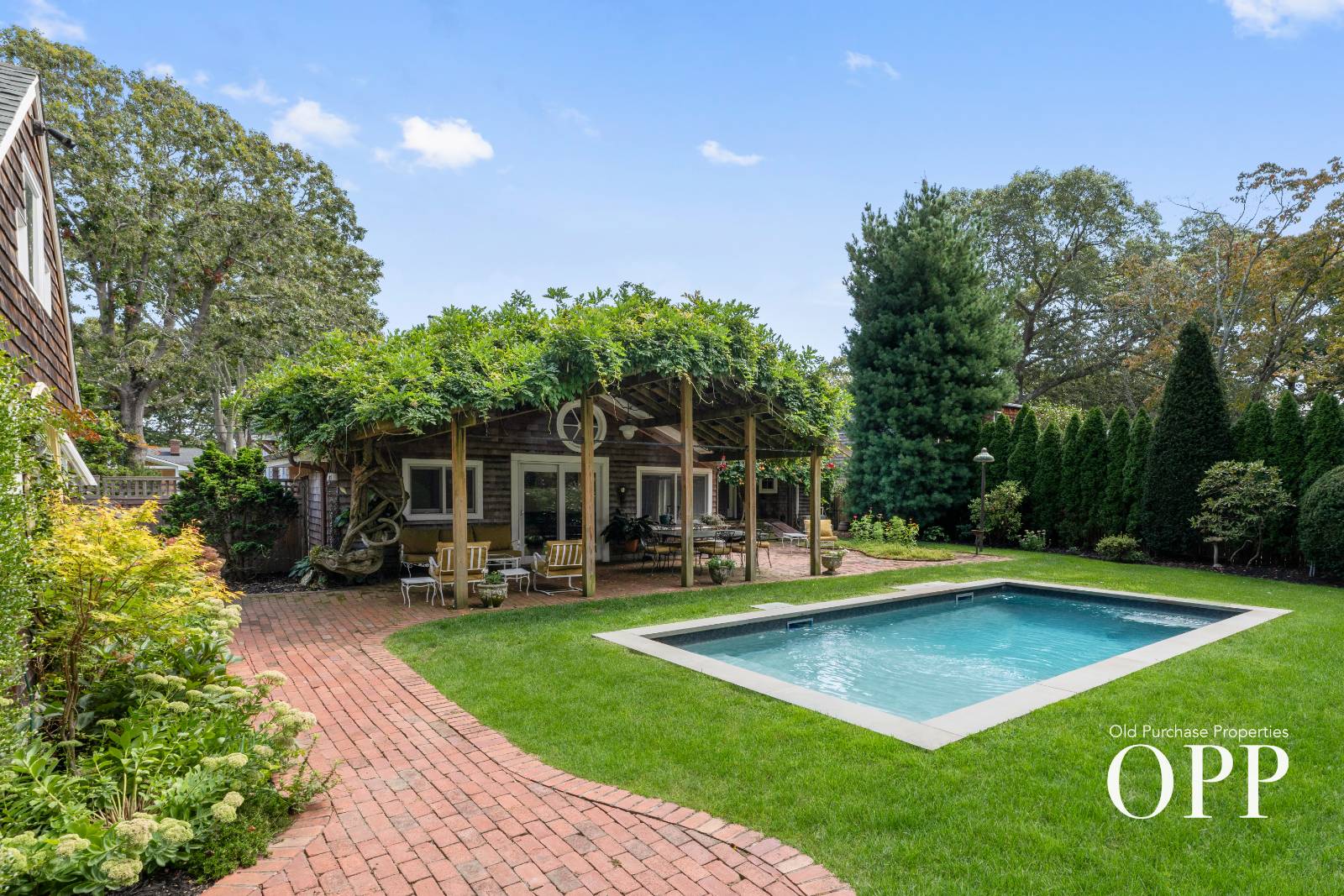 #4 photo, 78 NORTH HOWELLS PT ROAD, BELLPORT VILLAGE , NY 11713