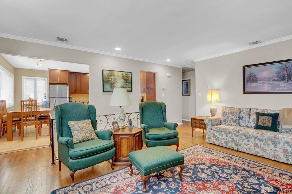 #11 photo, 497 Nassau Avenue, ナッソー郡 Freeport , NY 11520