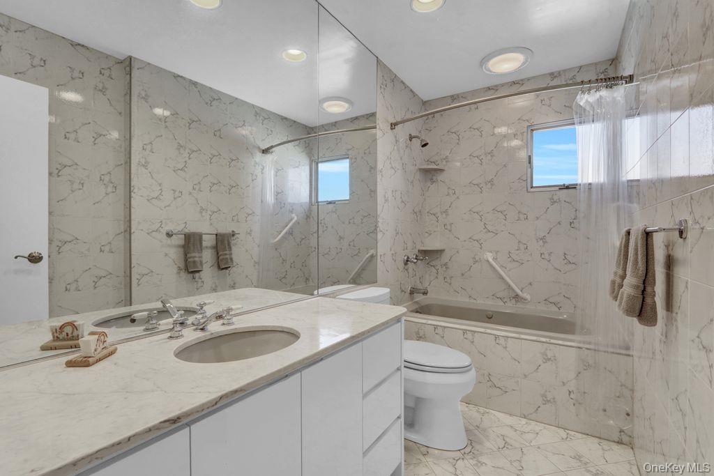 #12 photo, 497 Nassau Avenue, ナッソー郡 Freeport , NY 11520