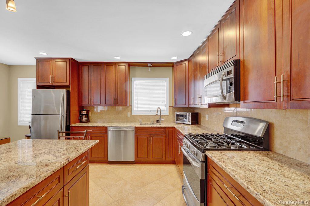 #5 photo, 497 Nassau Avenue, ナッソー郡 Freeport , NY 11520