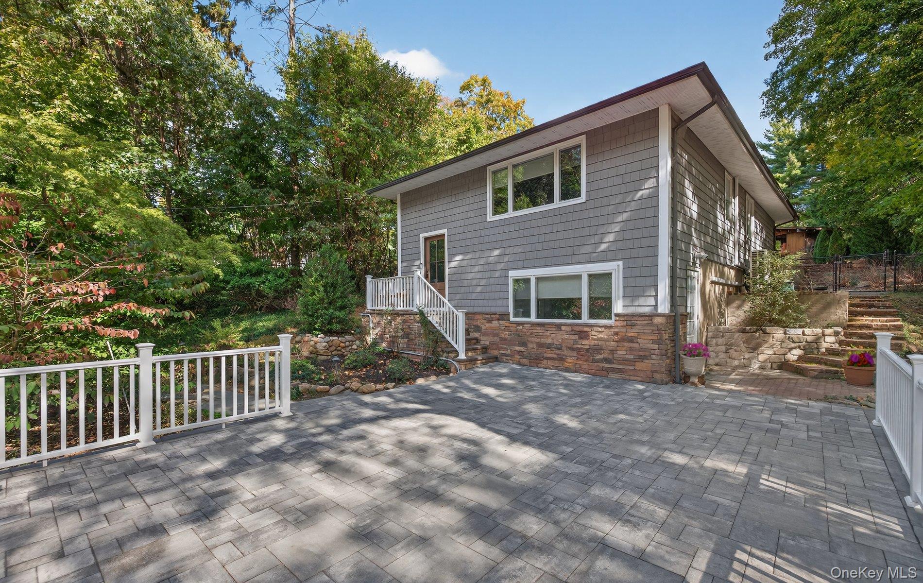 #1 photo, 140 Ocean Avenue, Northport , NY 11768