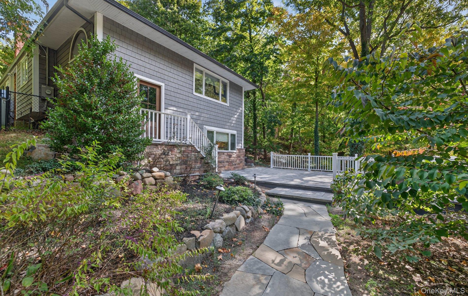 #2 photo, 140 Ocean Avenue, Northport , NY 11768