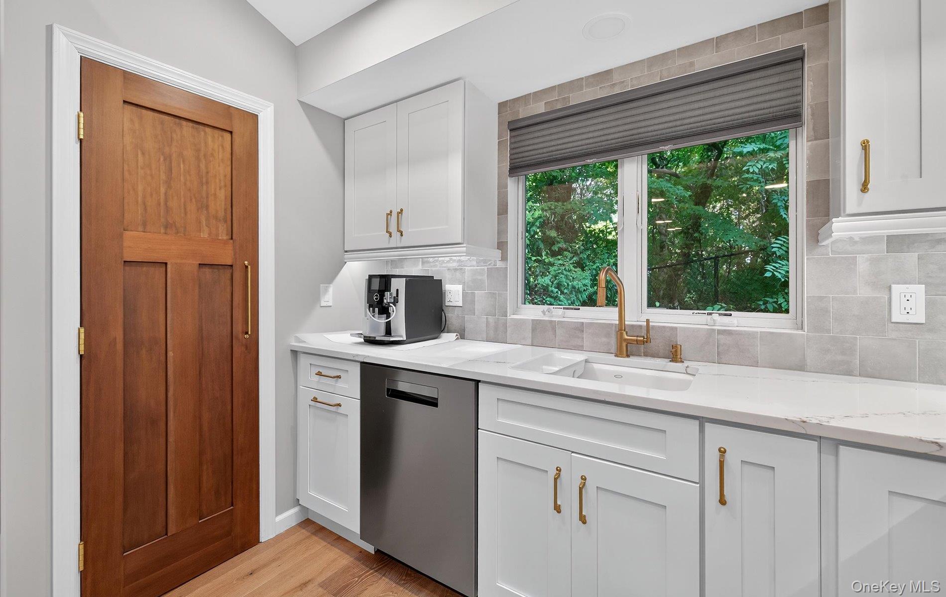 #6 photo, 140 Ocean Avenue, Northport , NY 11768