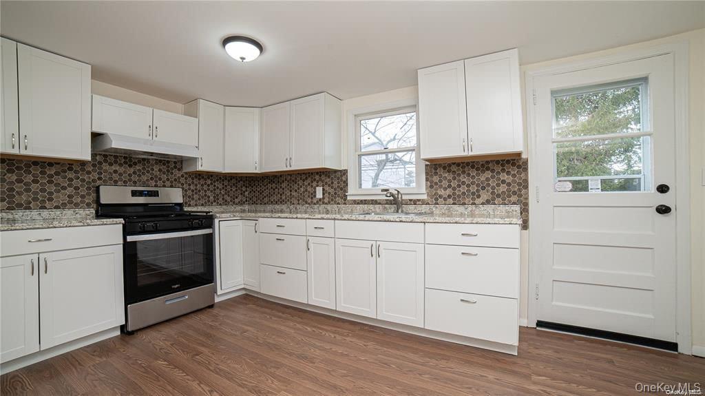 #5 photo, 62 Cedar Street, Hicksville , NY 11801