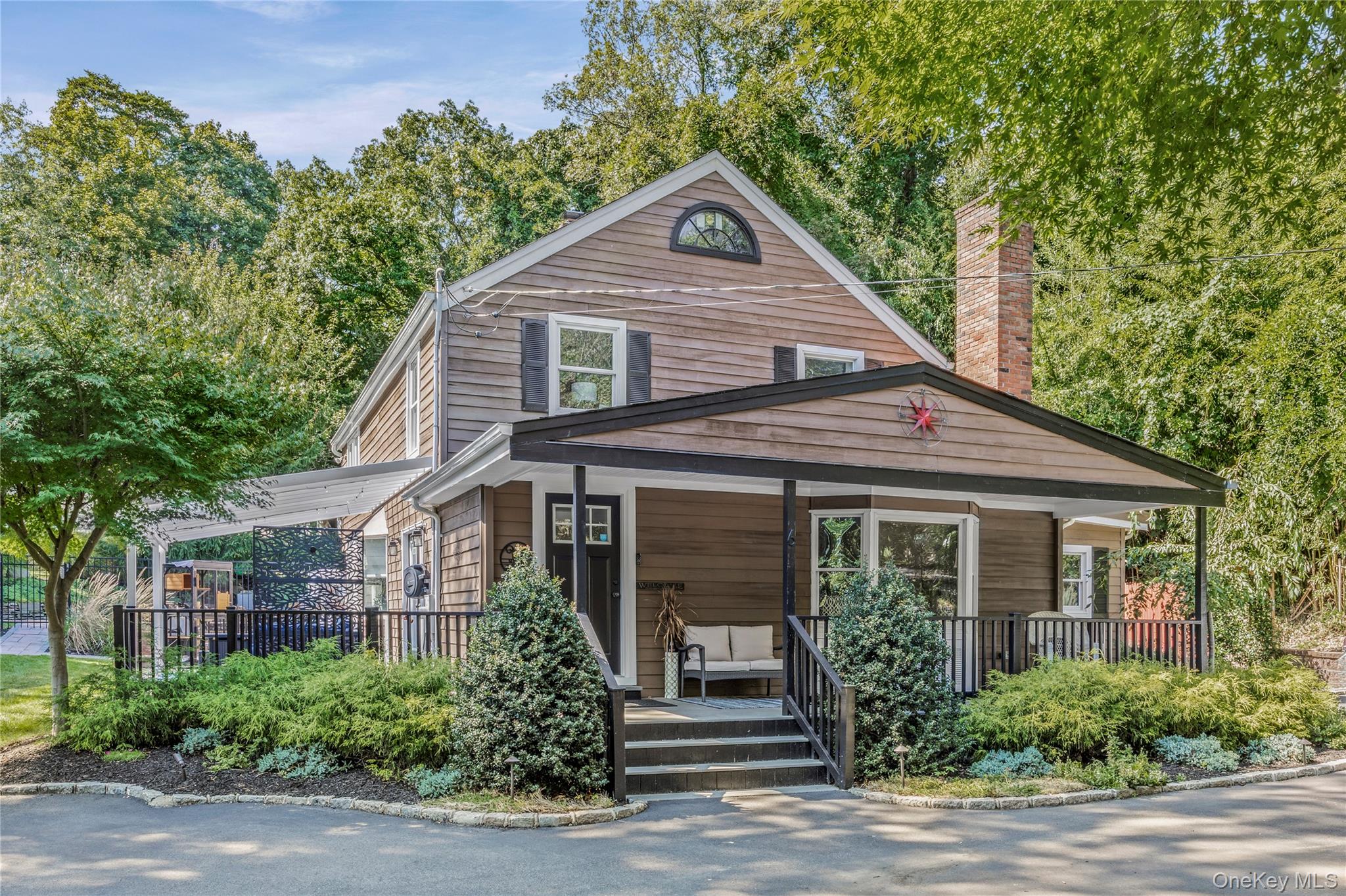 #1 photo, 6 Edgewood Avenue, 東長島 Port Jefferson , NY 11777