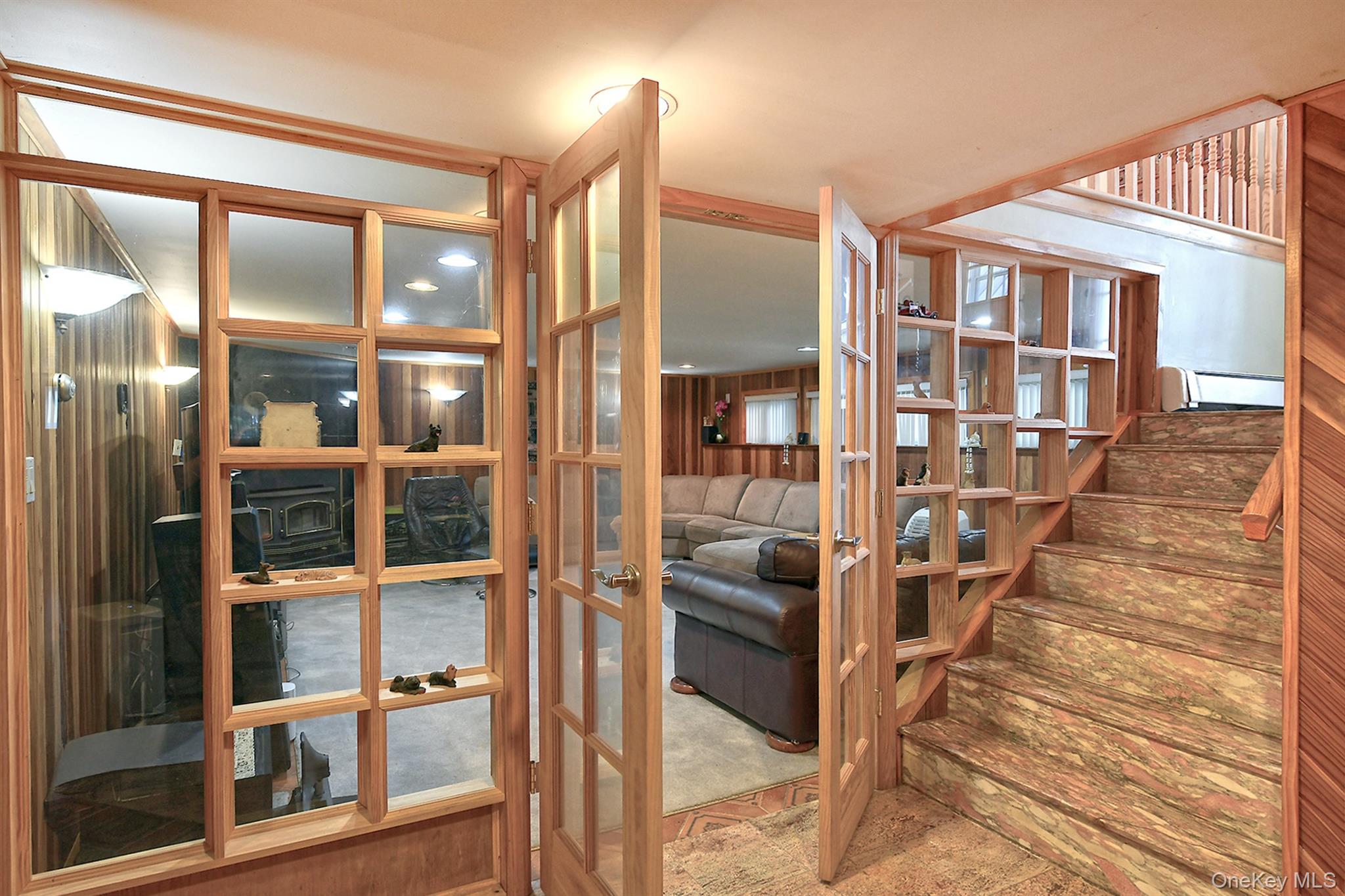 #19 photo, 105 Roxton Road, Plainview , NY 11803