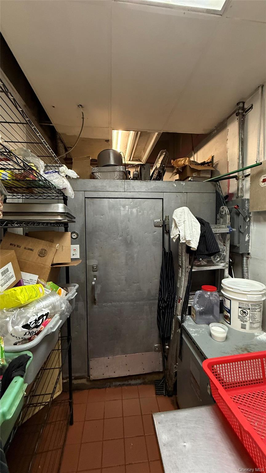 #13 photo, 601 Veterans Highway, サフォーク郡 Hauppauge , NY 11788