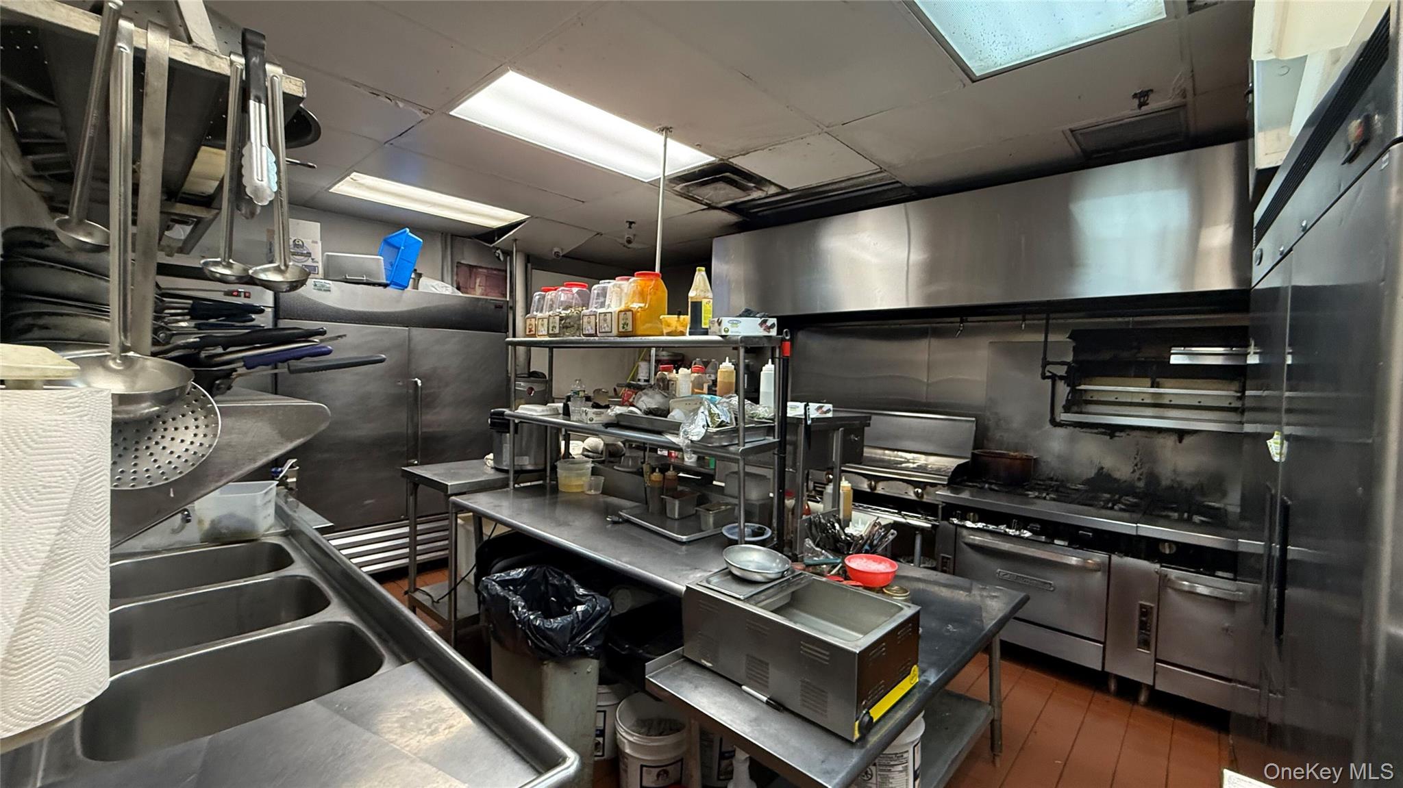 #16 photo, 601 Veterans Highway, サフォーク郡 Hauppauge , NY 11788