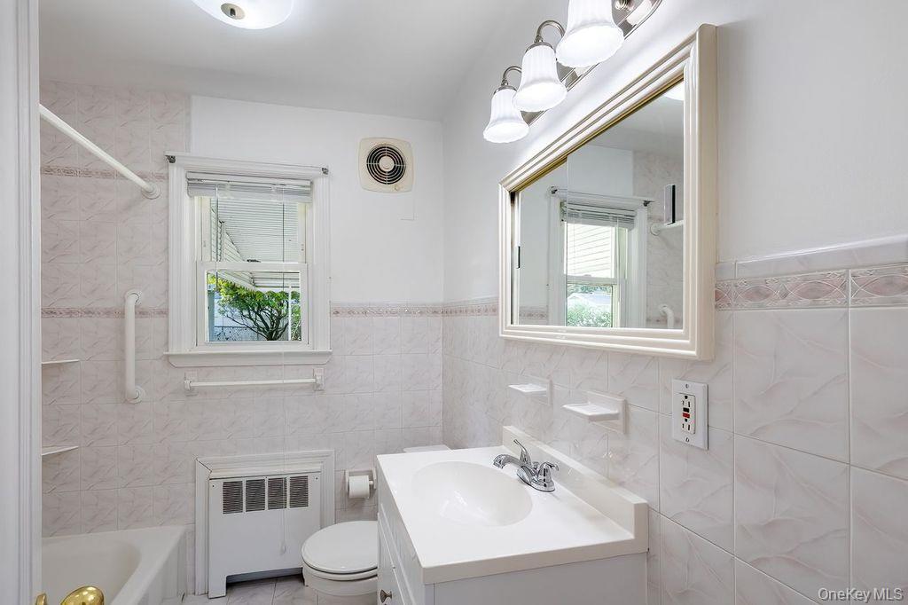 #11 photo, 73 Storey Lane, Yonkers , NY 10710