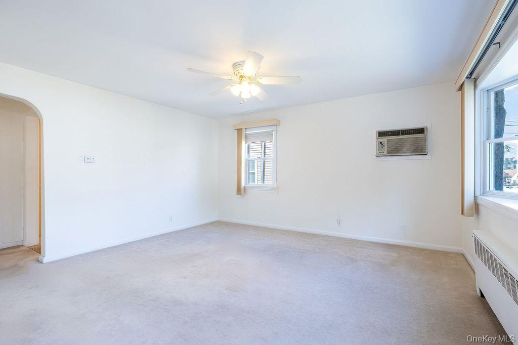 #4 photo, 73 Storey Lane, Yonkers , NY 10710