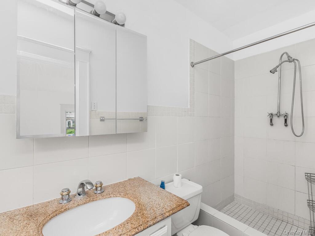 #13 photo, 45 Bayley Avenue, Yonkers , NY 10705