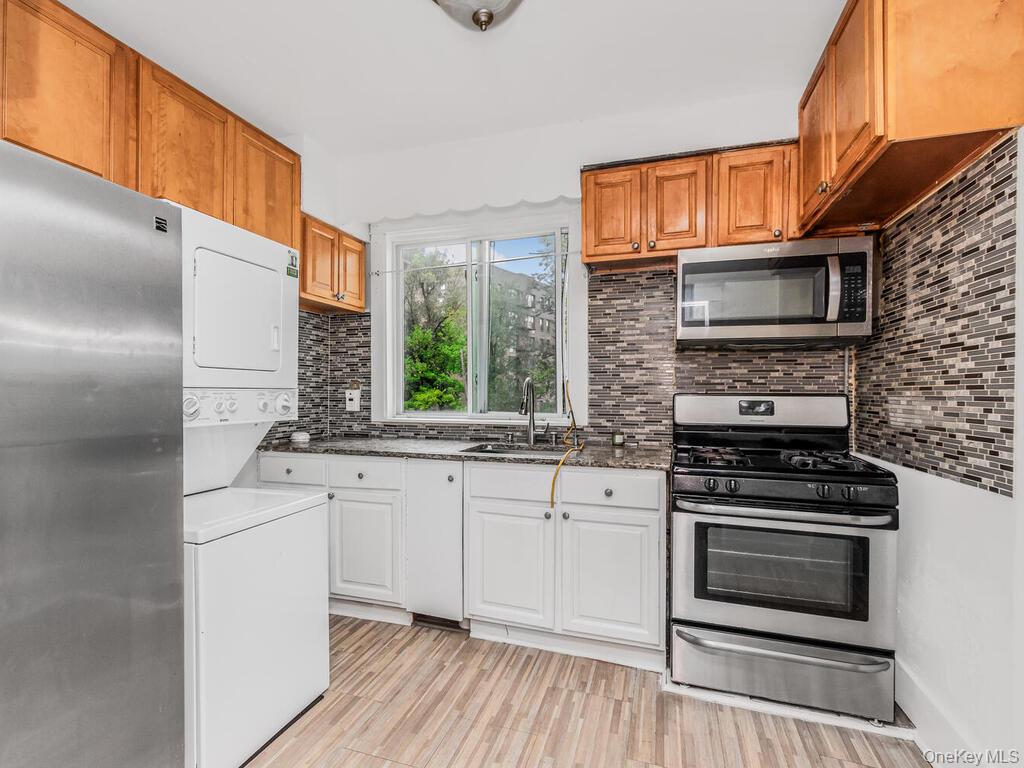 #5 photo, 45 Bayley Avenue, Yonkers , NY 10705