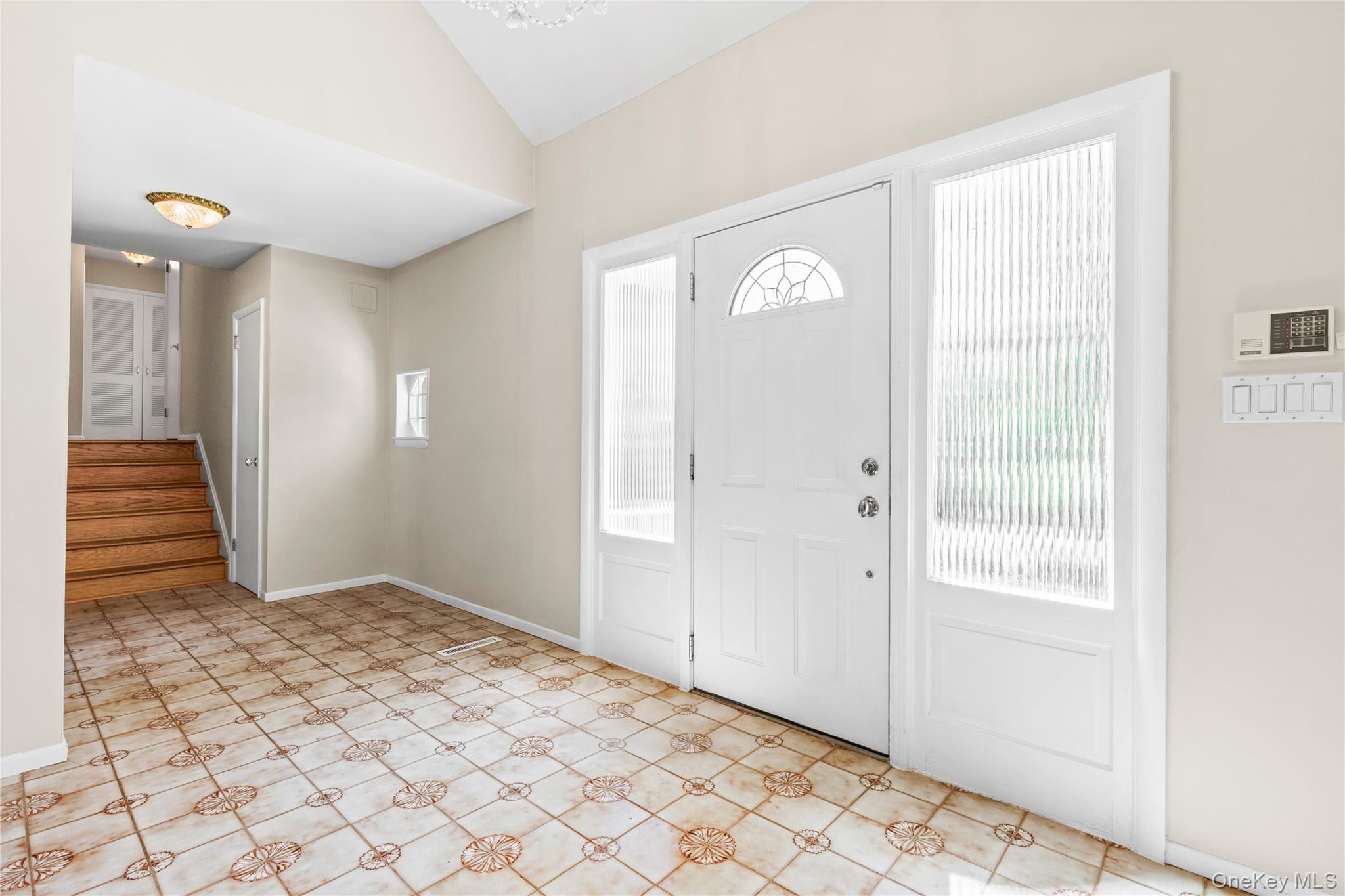 #3 photo, 4 Mark Drive, Rye Brook , NY 10573