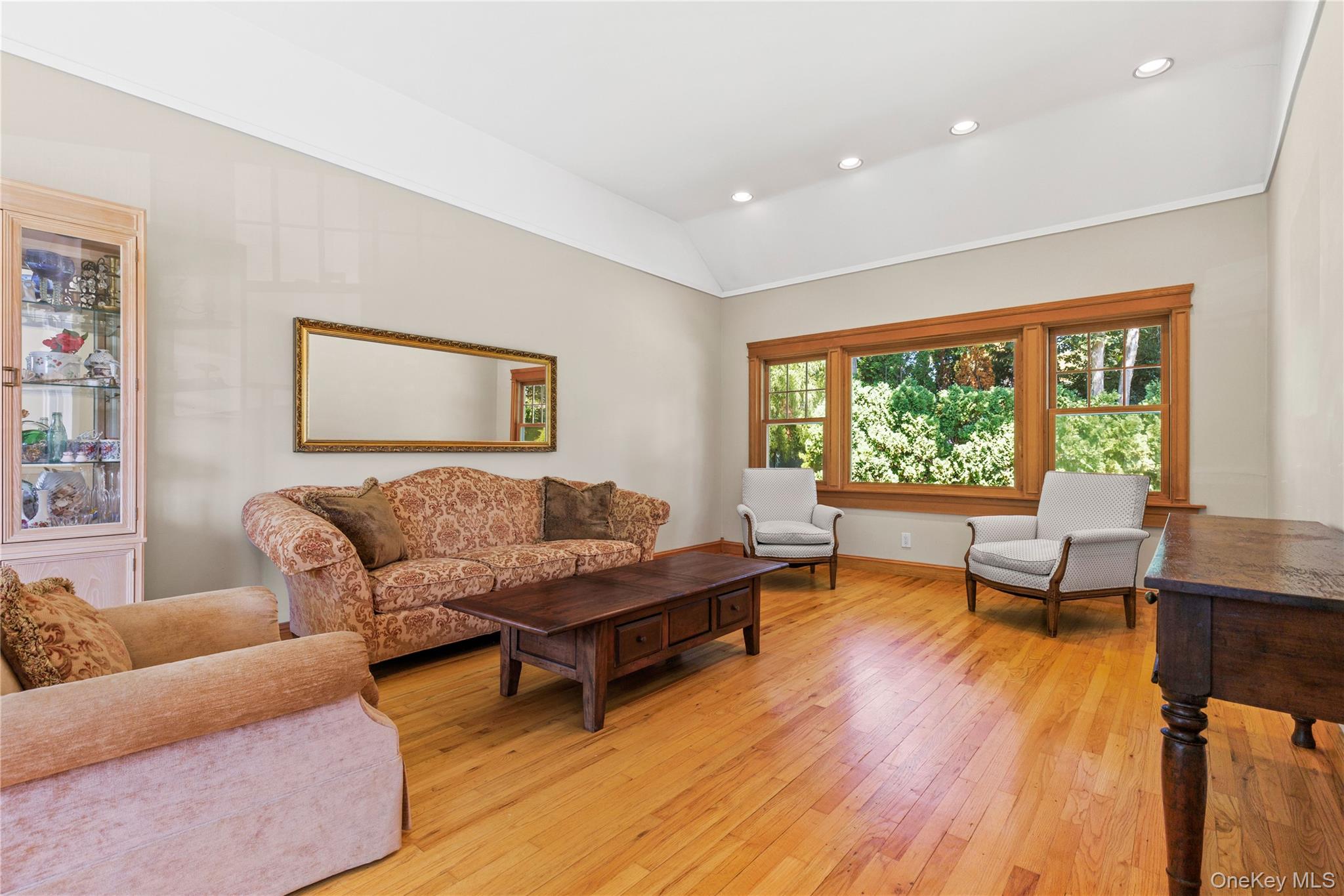 #6 photo, 4 Mark Drive, Rye Brook , NY 10573