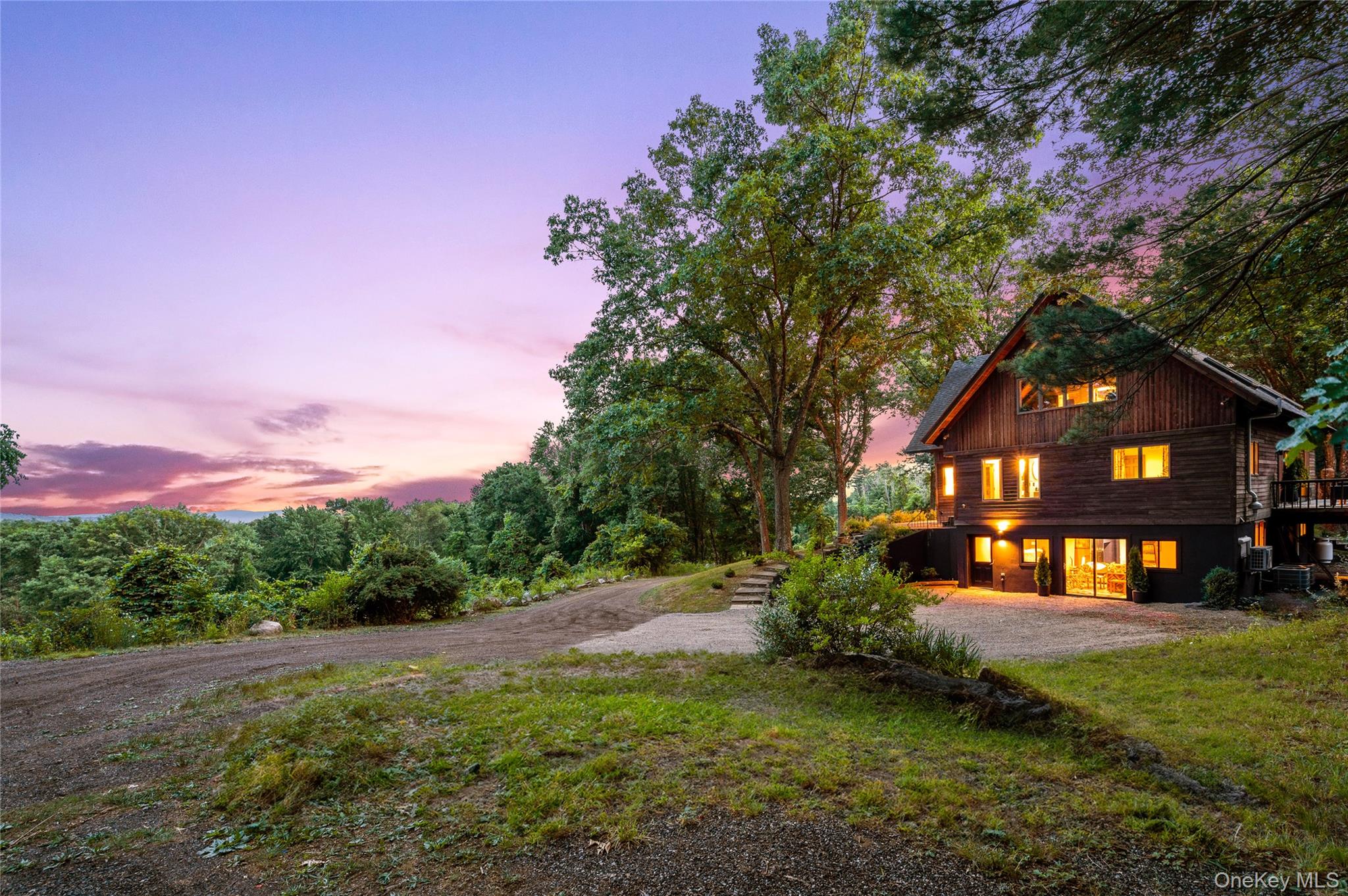 #5 photo, 407 Boulevard, Kingston , NY 12401