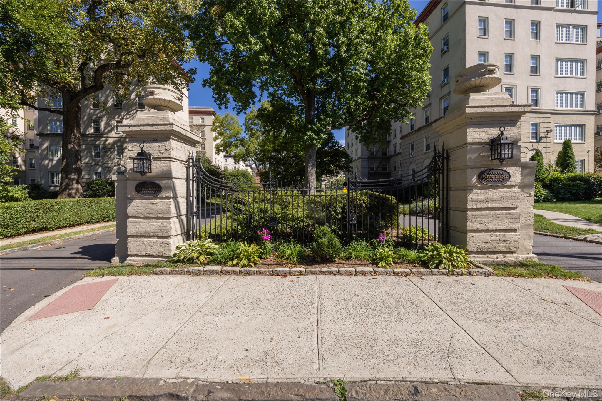 #1 photo, 1 Park Lane, Mount Vernon , NY 10552