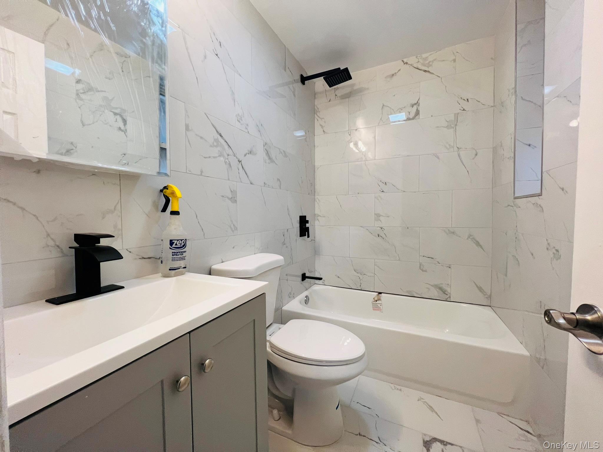 #7 photo, 165 chestnut street, Brooklyn , NY 11208