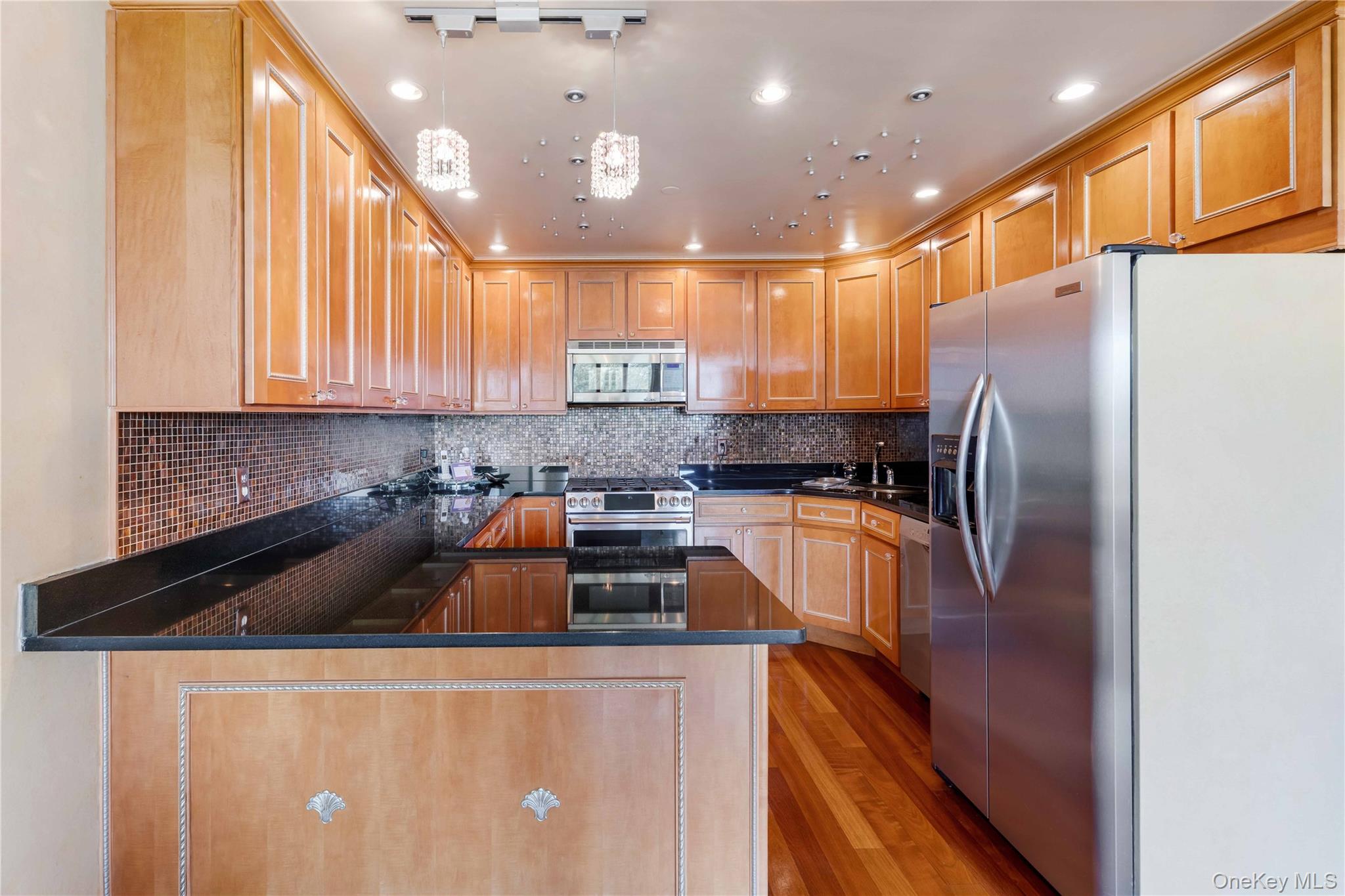 #3 photo, 9935 Shore Road, Brooklyn , NY 11209