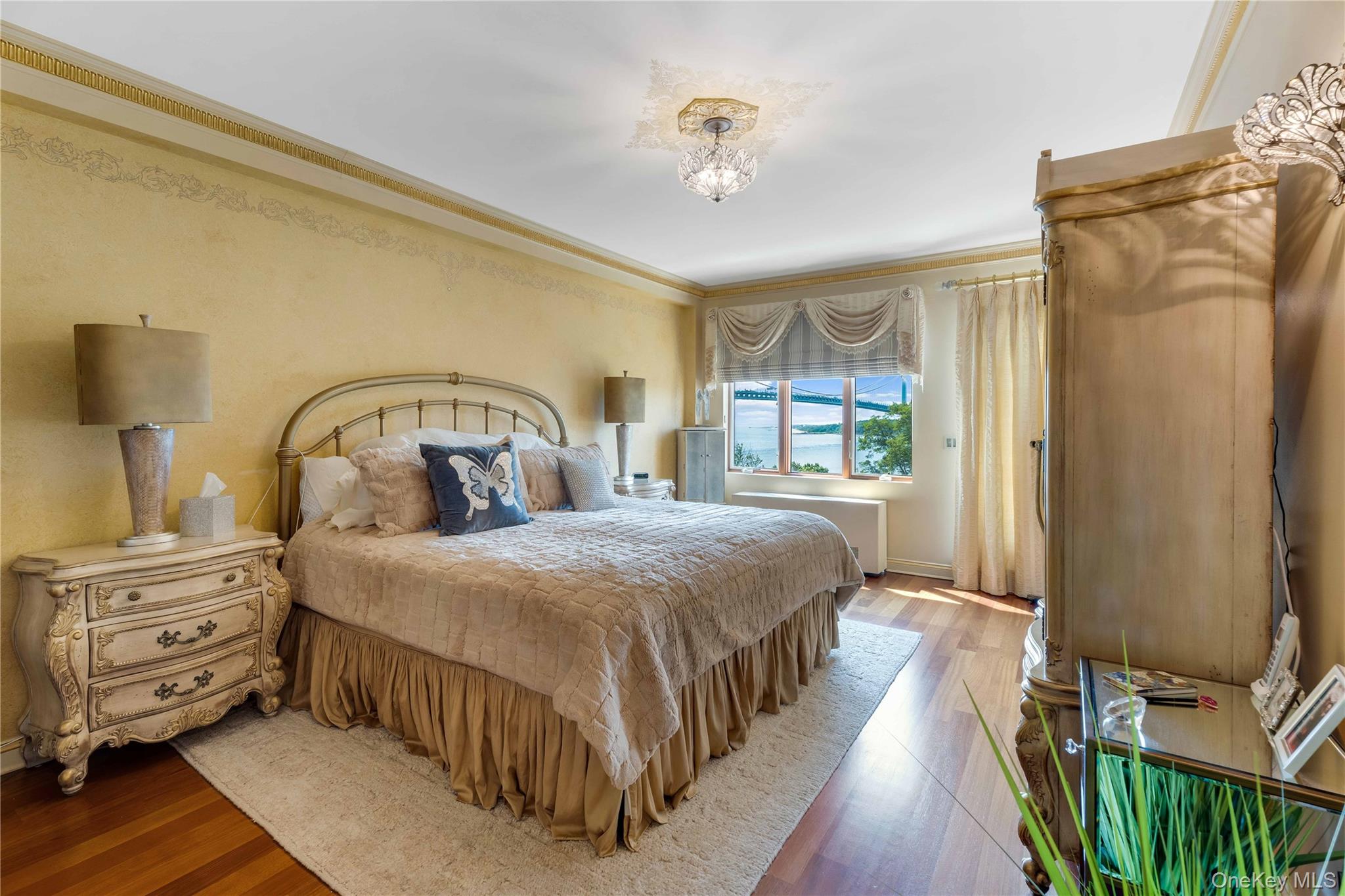 #6 photo, 9935 Shore Road, Brooklyn , NY 11209