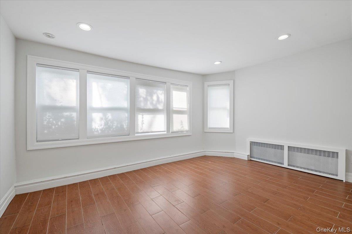 #10 photo, 1553 Broadway, ナッソー郡 Hewlett , NY 11557