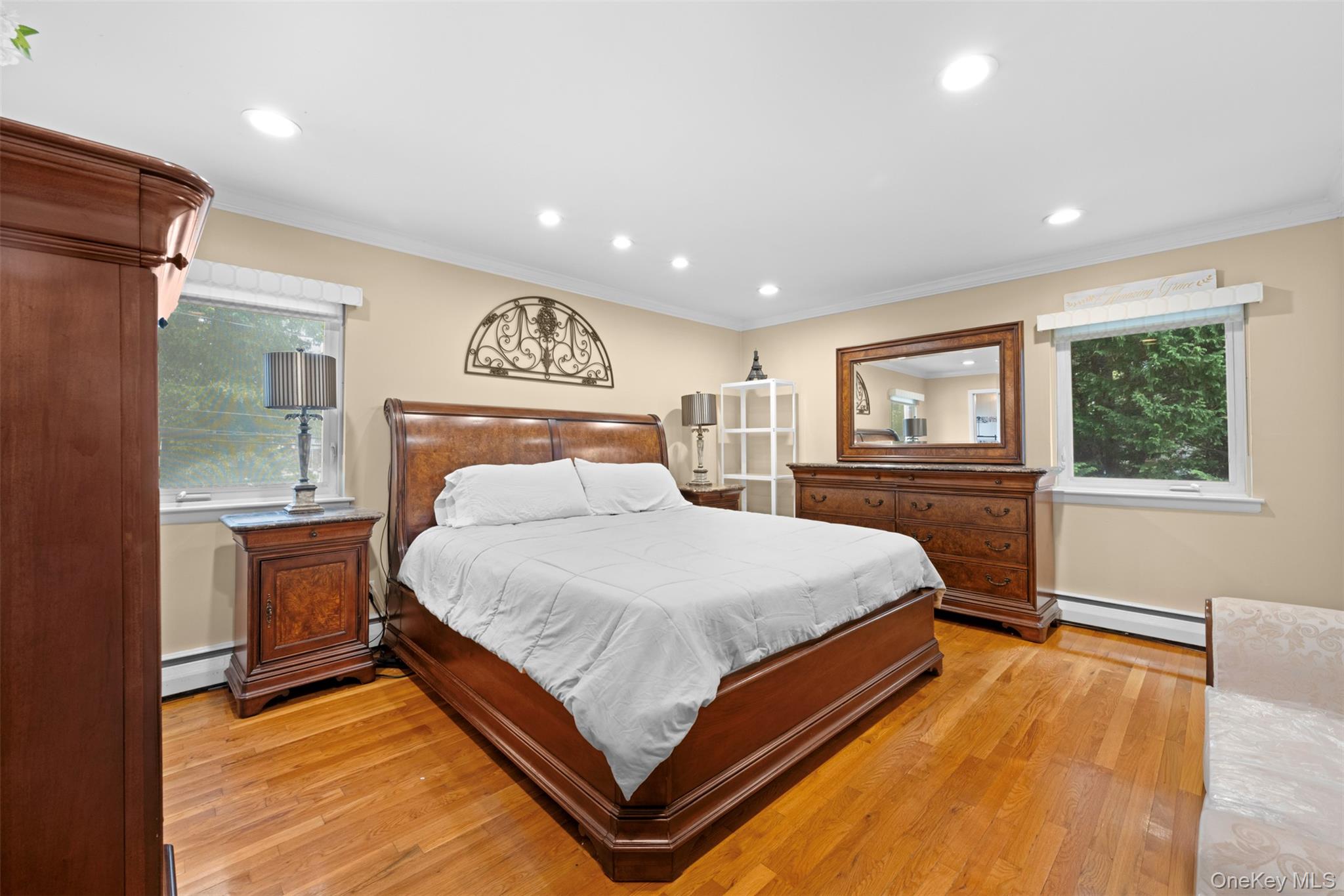 #15 photo, 7 Maxwell Drive, Westbury , NY 11590