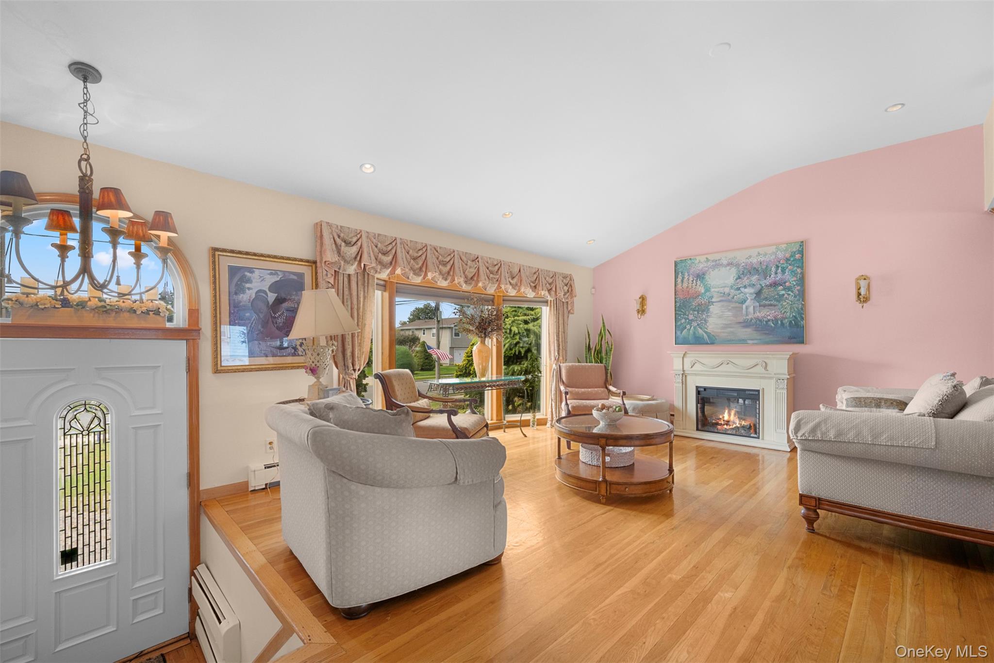 #5 photo, 7 Maxwell Drive, Westbury , NY 11590