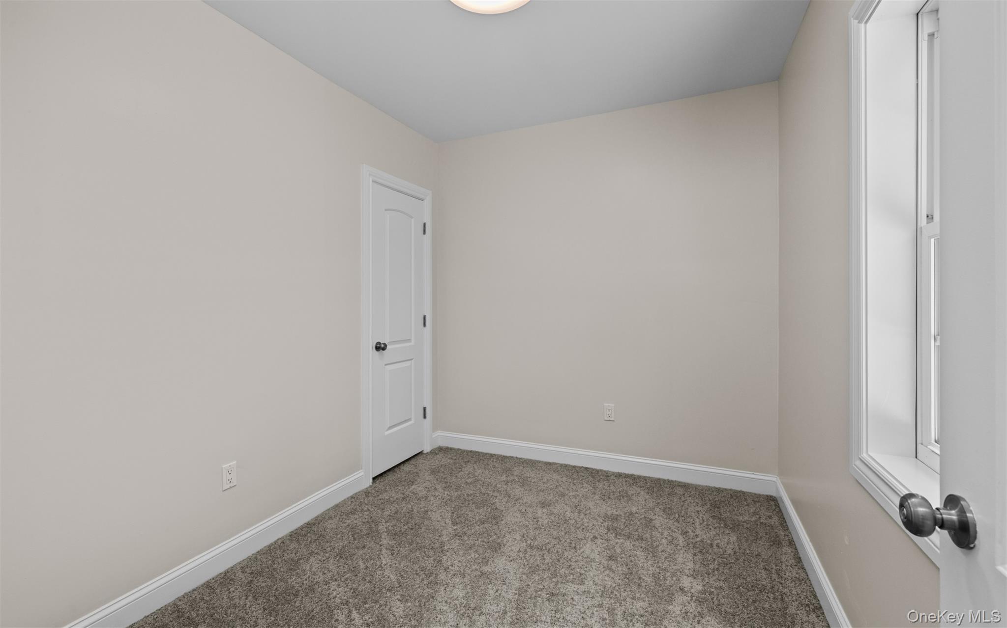 #11 photo, 16 Ozone Road, サフォーク郡 Rocky Point , NY 11778