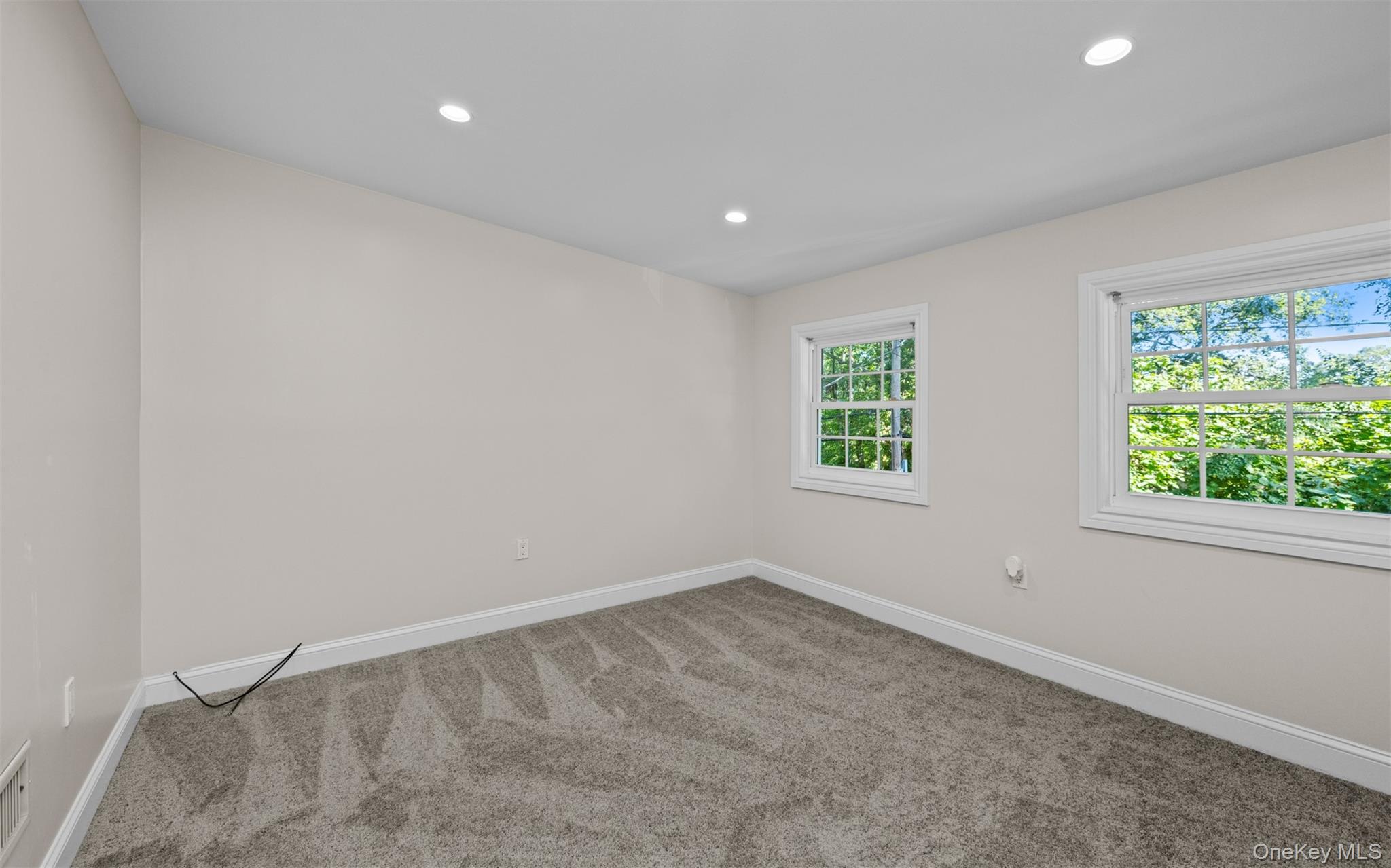 #14 photo, 16 Ozone Road, サフォーク郡 Rocky Point , NY 11778