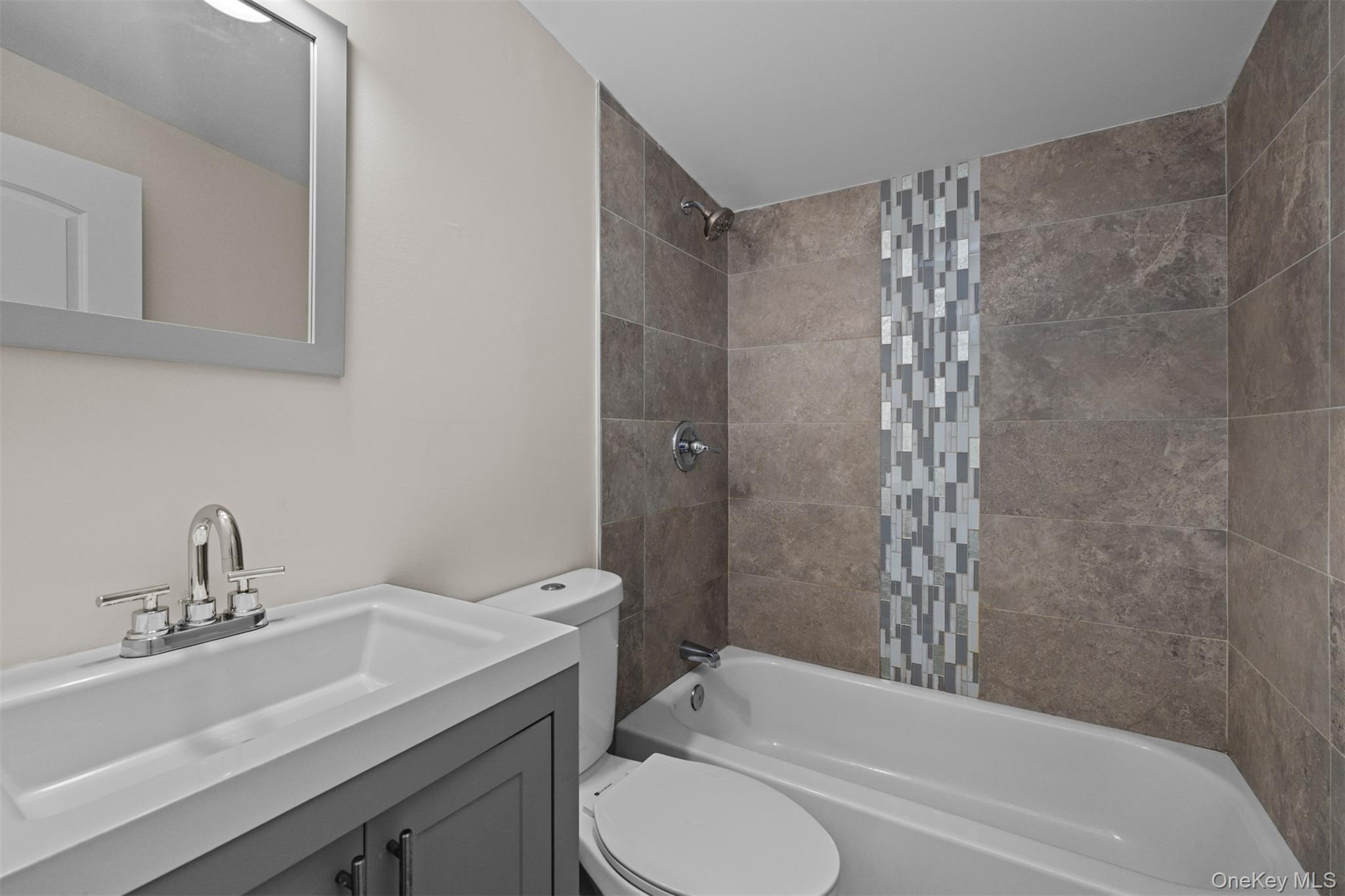 #15 photo, 16 Ozone Road, サフォーク郡 Rocky Point , NY 11778