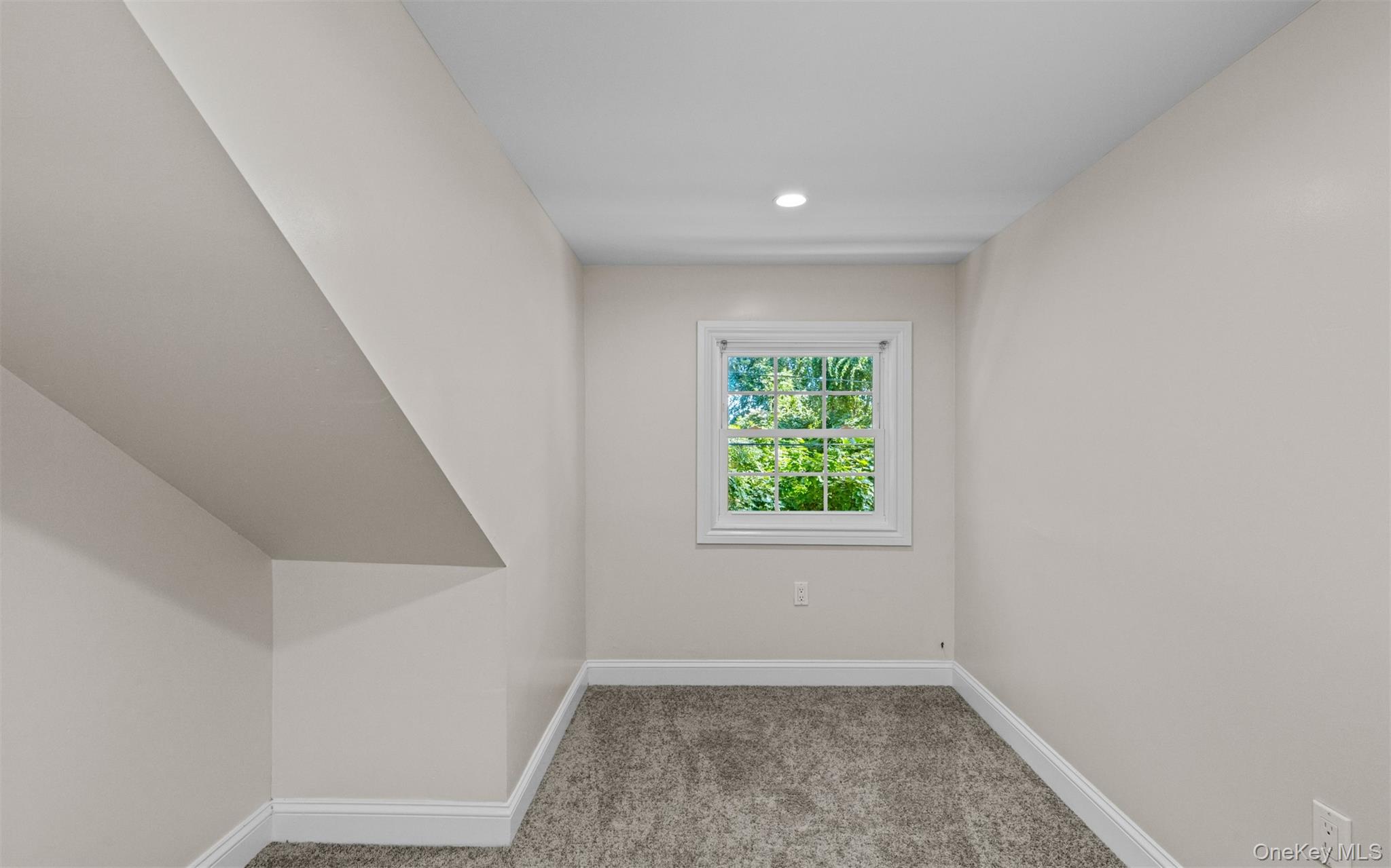 #16 photo, 16 Ozone Road, サフォーク郡 Rocky Point , NY 11778