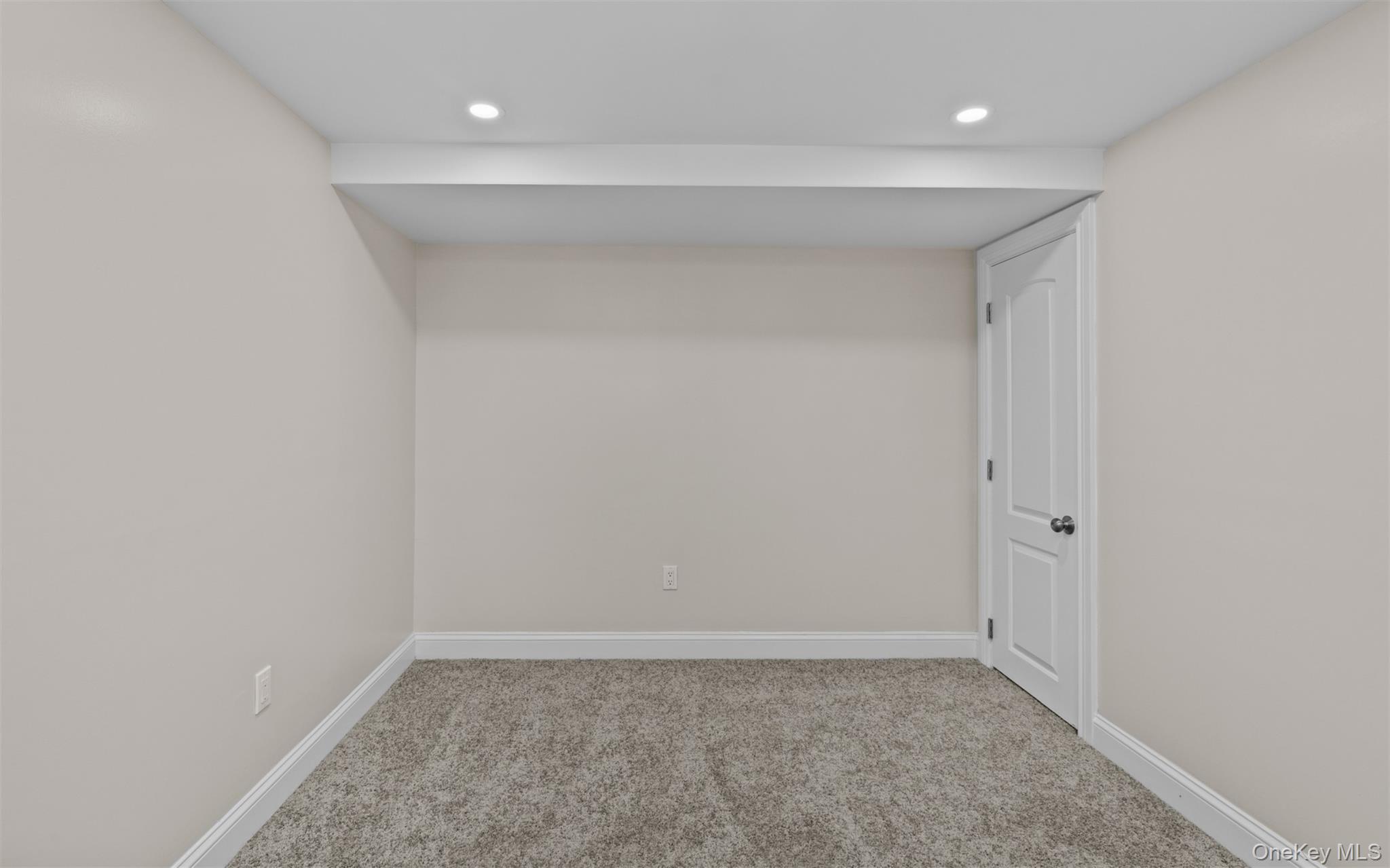 #20 photo, 16 Ozone Road, サフォーク郡 Rocky Point , NY 11778