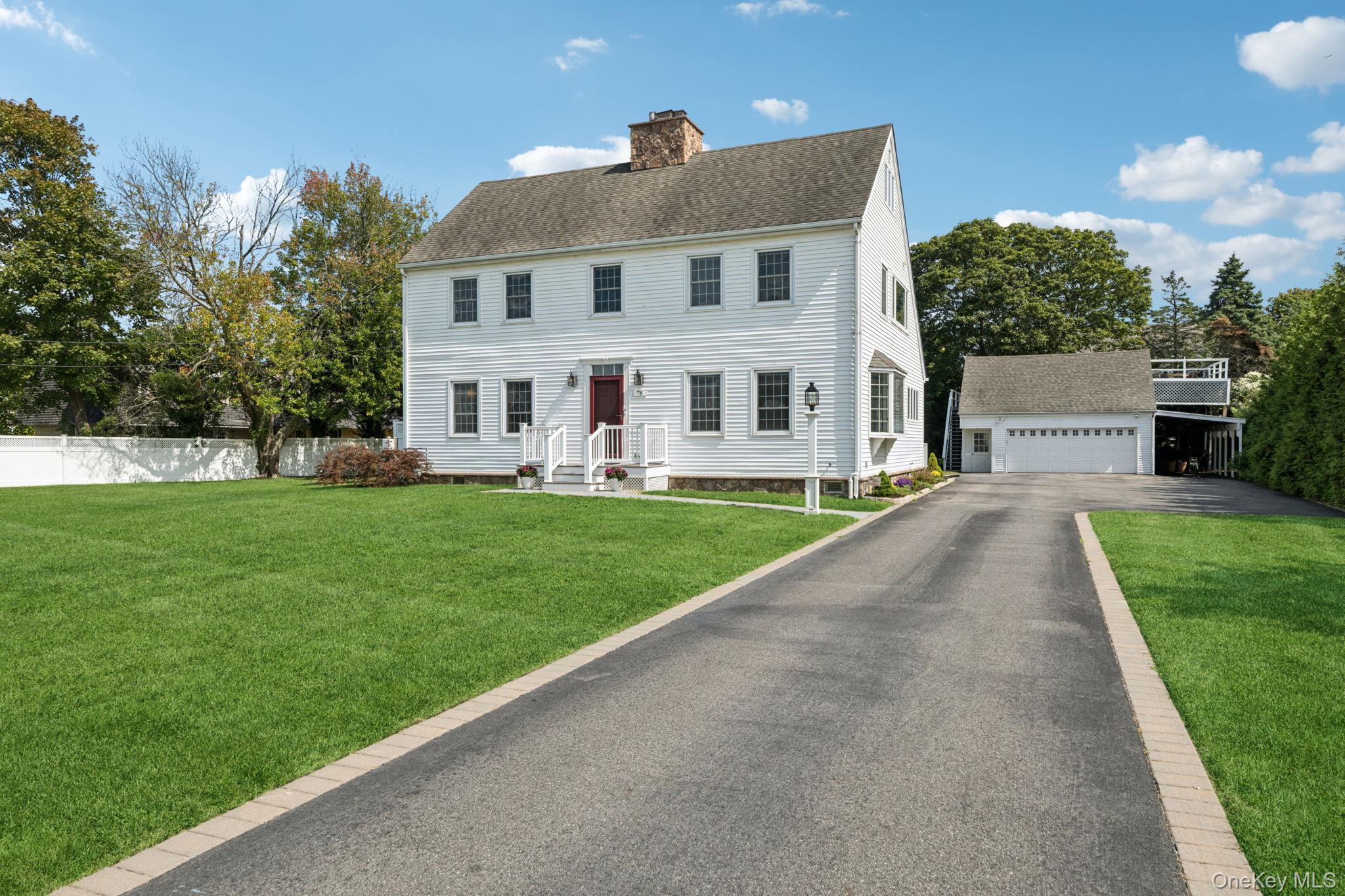 #1 photo, 78 Oak Road, सफ़ोक काउंटी Bayport , NY 11705