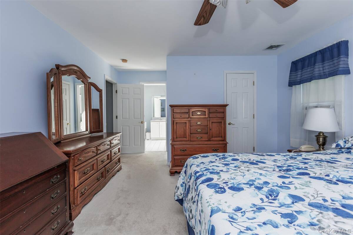 #19 photo, 22 Washington Avenue, Port Jefferson Station , NY 11776