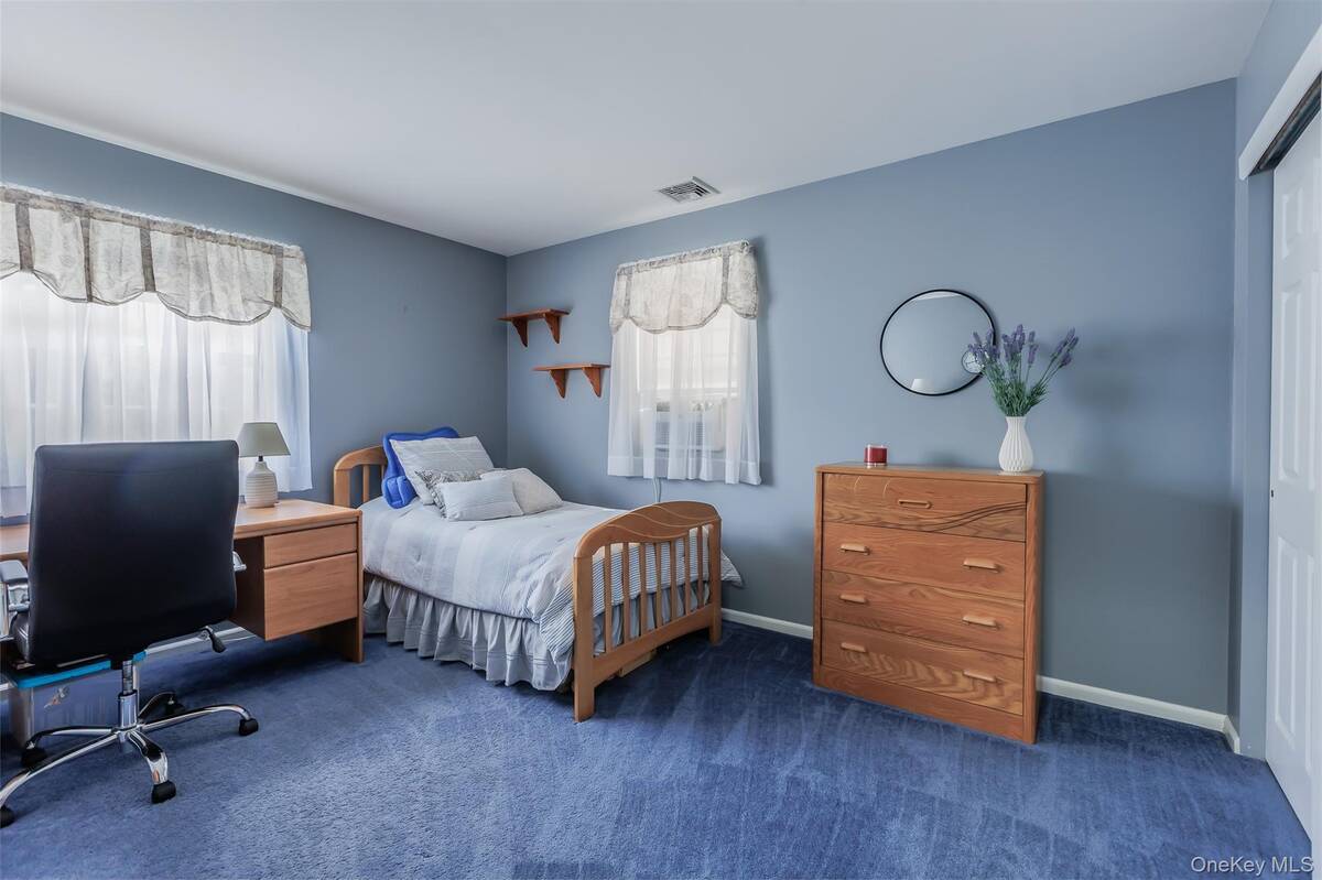 #22 photo, 22 Washington Avenue, Port Jefferson Station , NY 11776