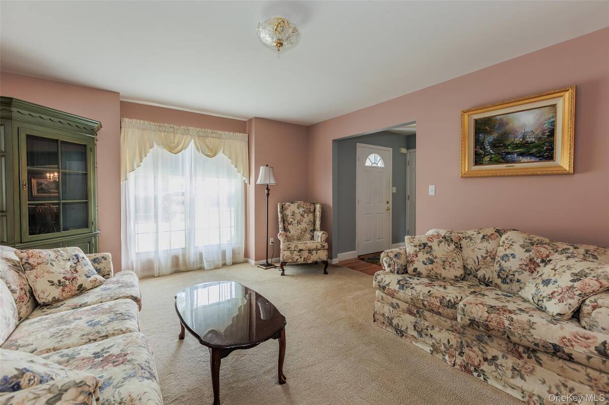 #5 photo, 22 Washington Avenue, Port Jefferson Station , NY 11776