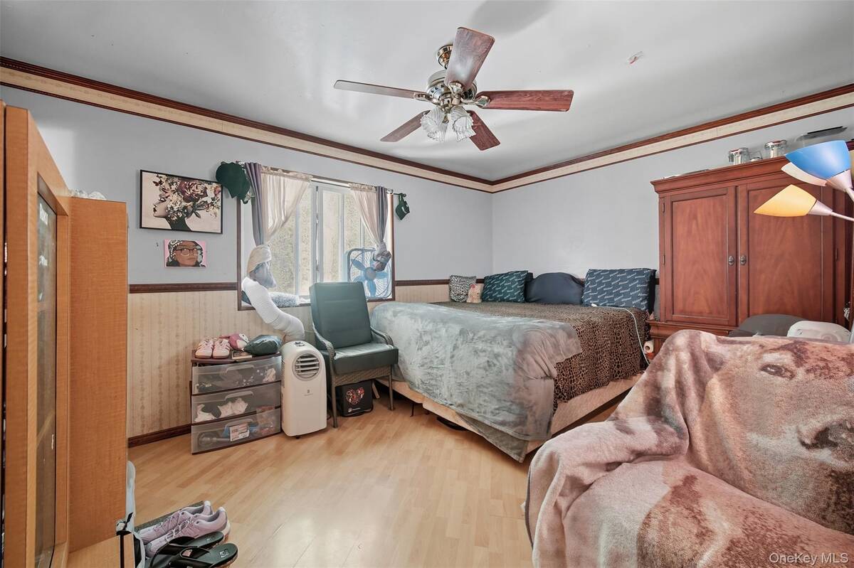 #9 photo, 30 Fords Lane, サフォーク郡 Southampton , NY 11968