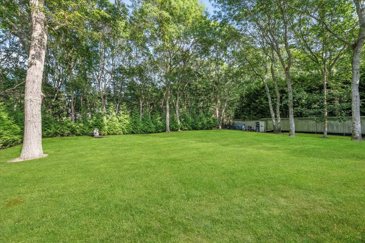 #42 photo, 22 WEST GATE RD, Wainscott , NY 11975