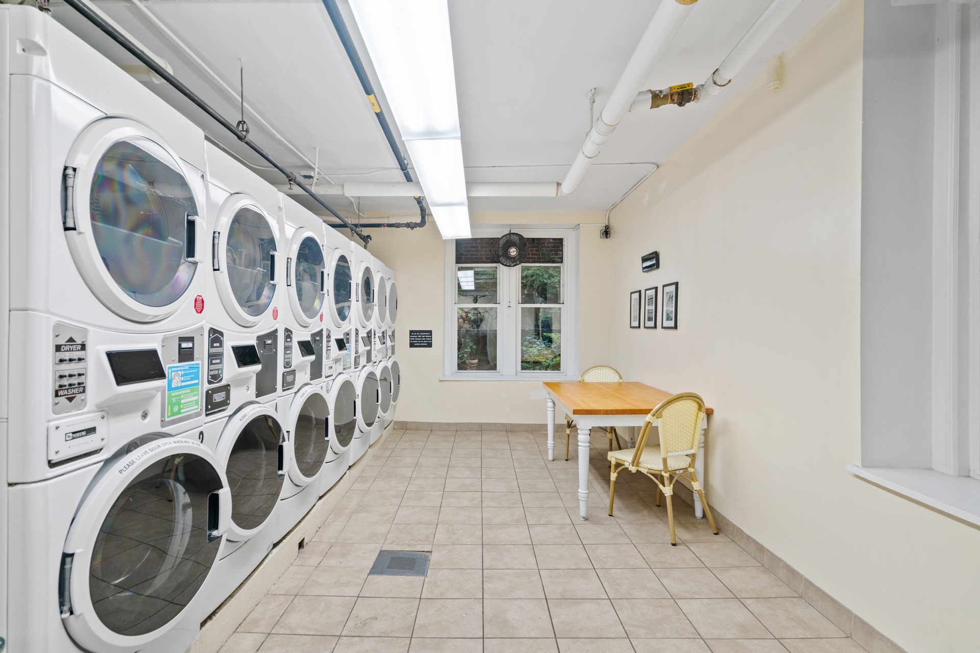 #13 photo, 145 W 12th Street, マンハッタン Greenwich Village , NY 10011