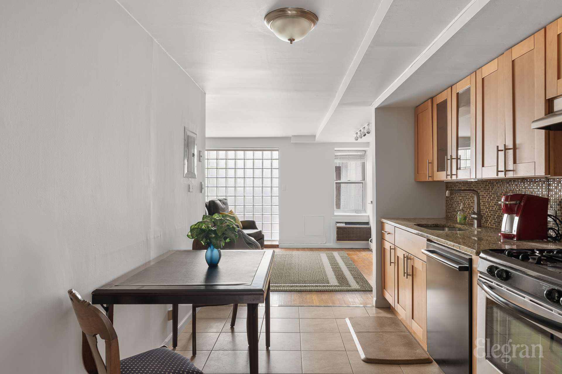 #10 photo, 350 E 78th Street, Upper East Side , NY 10075