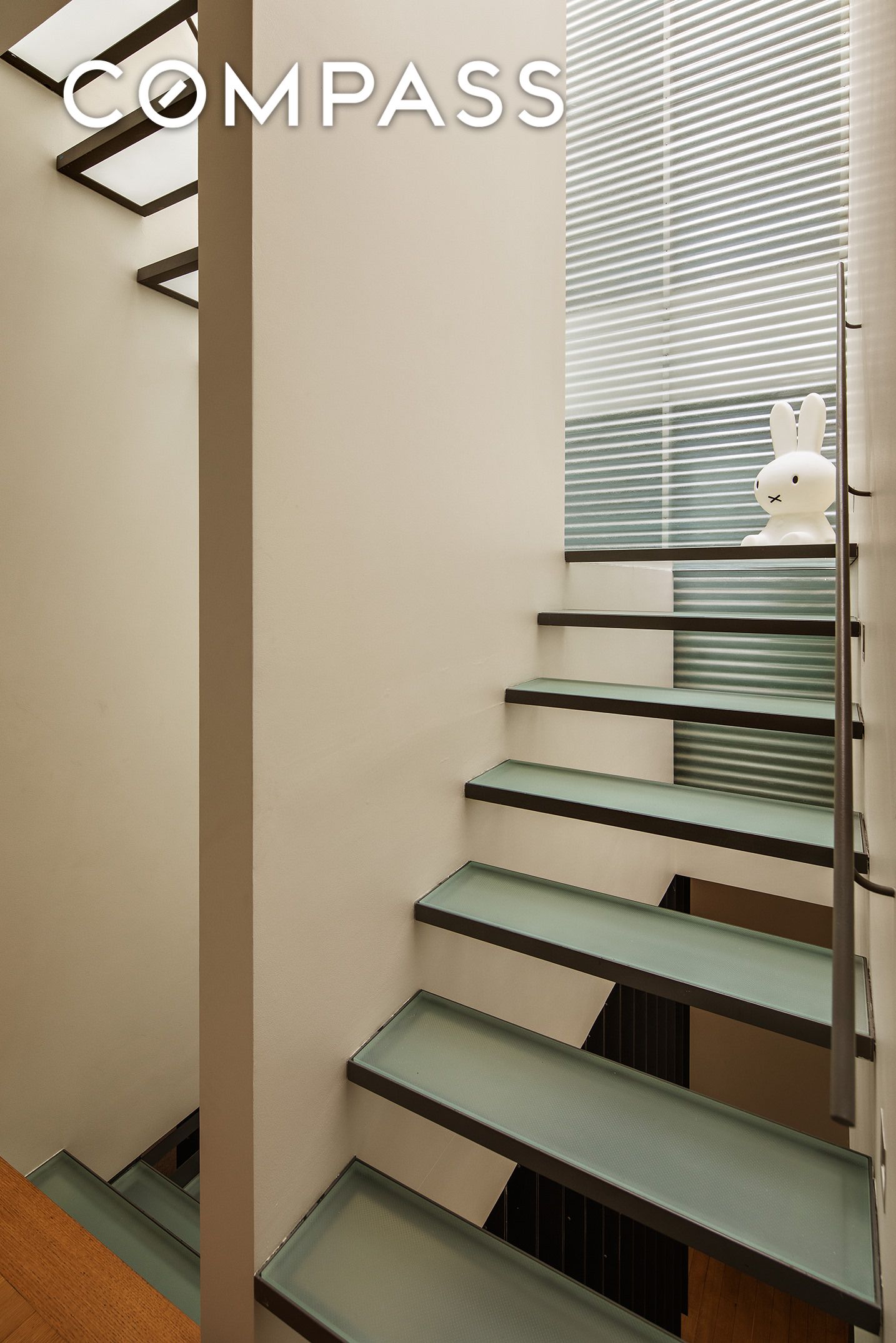 #21 photo, 12 Sidney Place, Brooklyn Heights , NY 11201