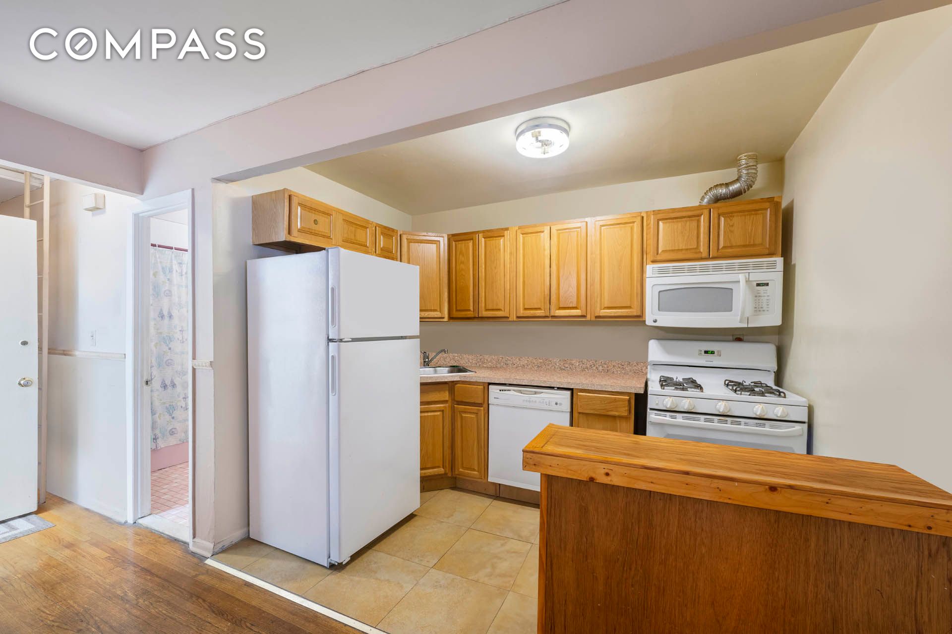 #10 photo, 4204 Oneida Avenue, ブロンクス区 Woodlawn Heights , NY 10470