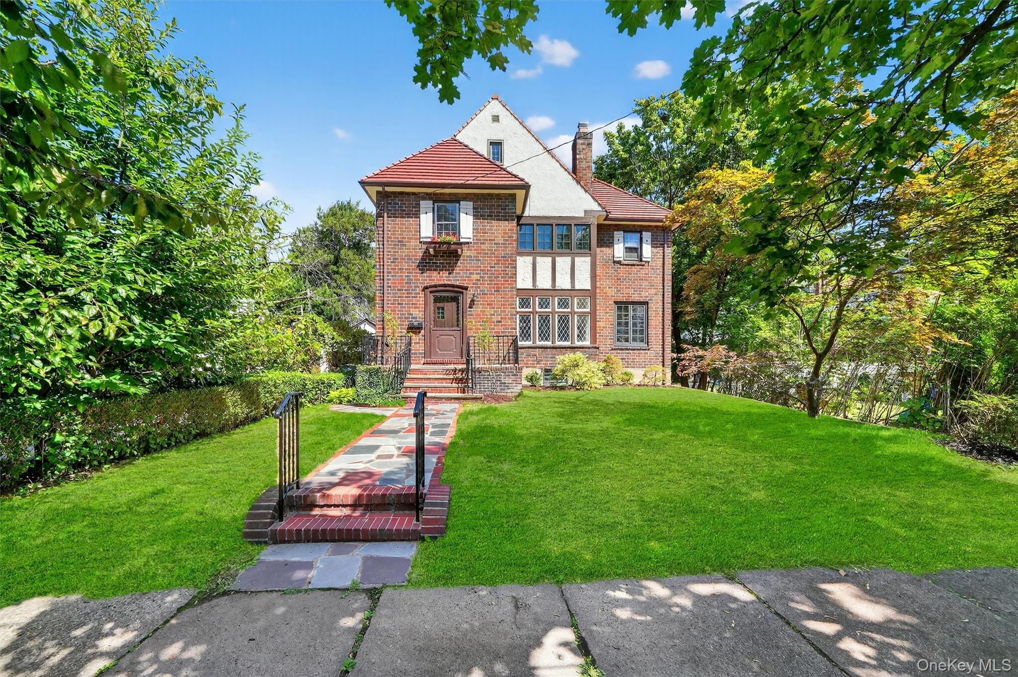 #1 photo, 15 Park Place, Fleetwood , NY 10552