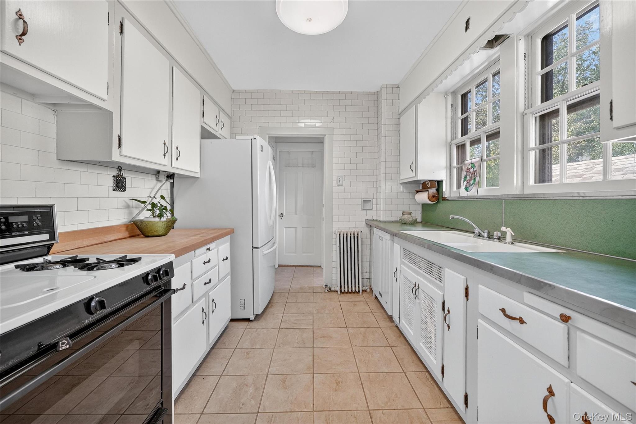 #18 photo, 15 Park Place, Fleetwood , NY 10552