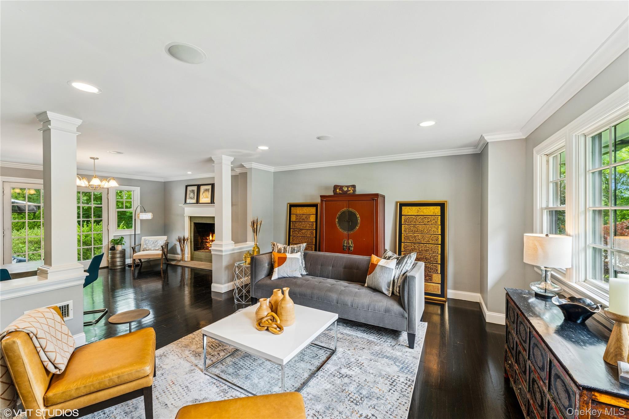 #13 photo, 15 Flamingo Road, नासाउ काउंटी East Hills , NY 11576